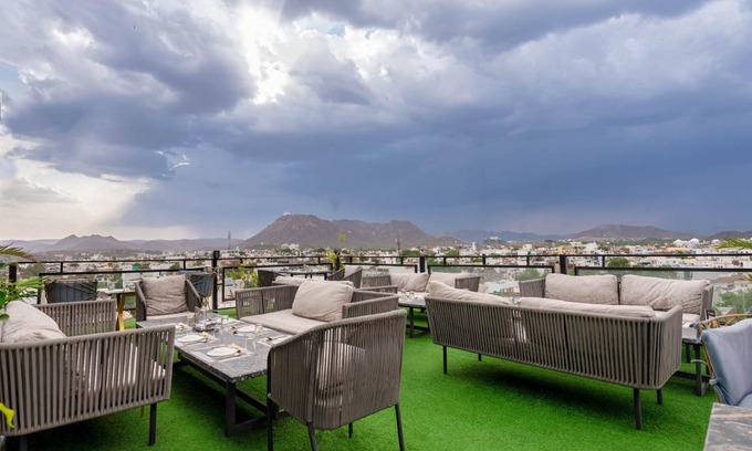 Shavri Colony Hotel | 35 m² Hotel ∙ 2 guests