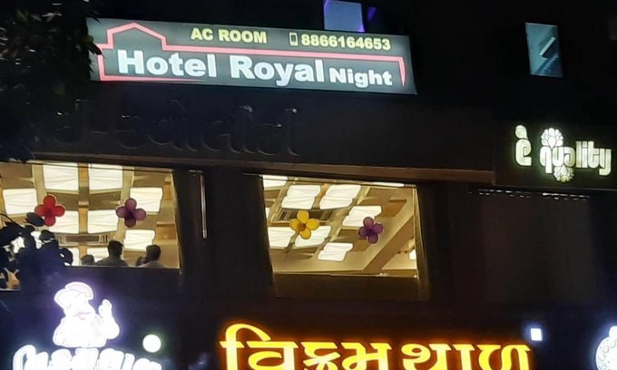 Ahmedabad Hotel | 35 m² Hotel ∙ 6 guests