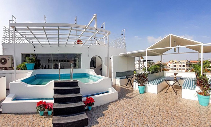 Sindhi Camp Hostel | 37 m² Hostel ∙ 16 guests