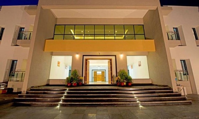 Aurangabad Hotel | 40 m² Hotel ∙ 6 guests
