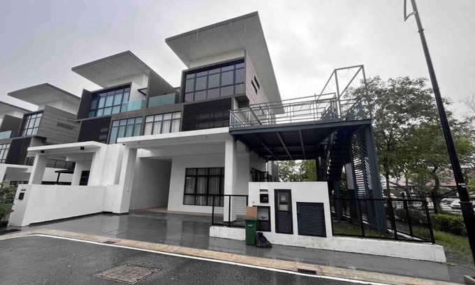 Seksyen 13 Villa | 400 m² Villa ∙ 5 bedrooms ∙ 16 guests