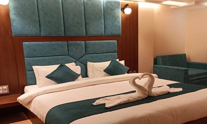 Mayapur Hotel | 41 m² Hotel ∙ 3 guests