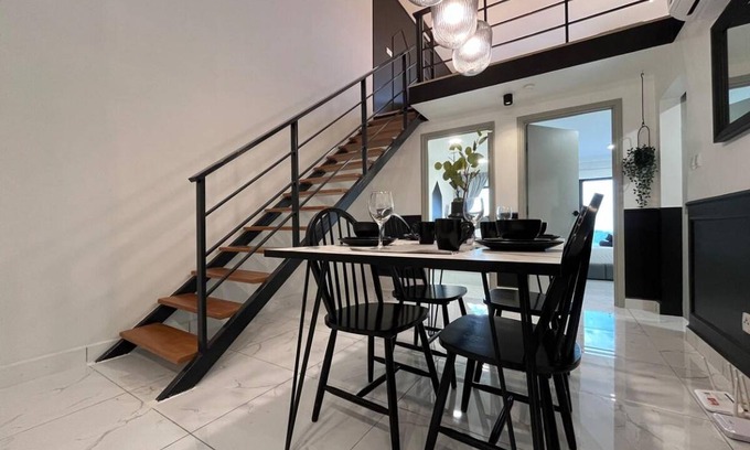 Taman Midah House | 500 m² House ∙ 3 bedrooms ∙ 6 guests