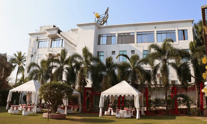 Rasulgarh Hotel | 600 m² Hotel ∙ 4 guests