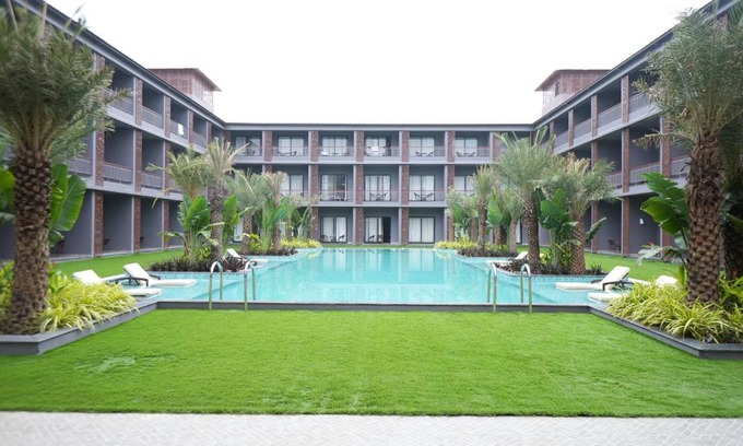 Ujjain Hotel | 74 m² Hotel ∙ 3 guests