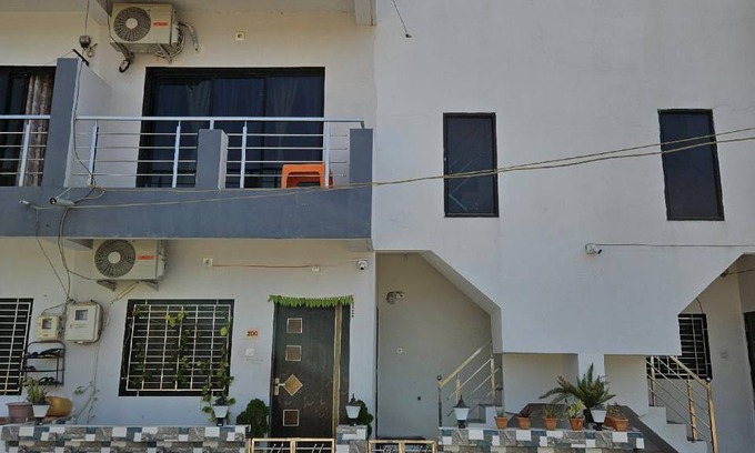 Rajpipla House | 790 m² House ∙ 2 bedrooms ∙ 7 guests