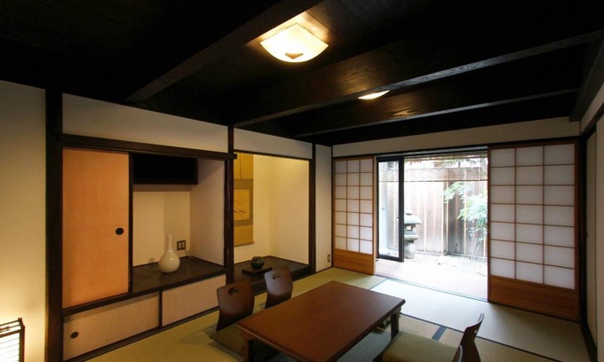 Karasuma House | 81 m² House ∙ 2 bedrooms ∙ 127 guests