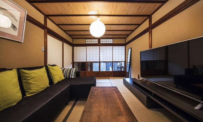 Kamigyo House | 83 m² House ∙ 2 bedrooms ∙ 5 guests