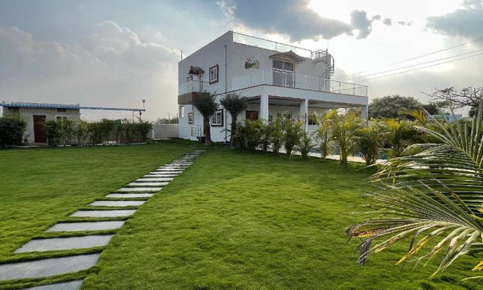 Chevella Villa | 836 m² Villa ∙ 4 bedrooms ∙ 20 guests