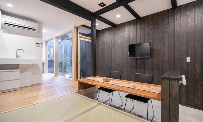 Shimogyo House | 8INN Kyoto Machiya Villa