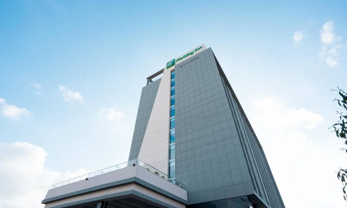 Lucknow Hotel | 97 m² Hotel ∙ 8 guests
