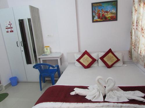 Udaipur Hostel | Ashish Guest House, Udaipole
