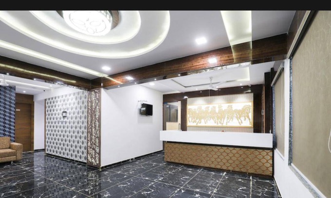 Gandhinagar Bed & Breakfast | Bed and breakfast