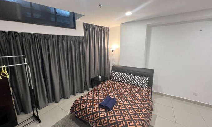 Petaling Jaya Apartment | Comfy Entire Unit Parking Pool Netflix Wifi Opposite Jaya One Pj