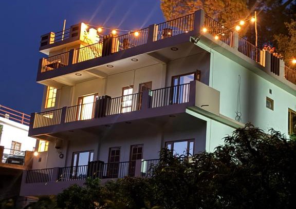 Ramgarh Hostel | Doctor Kush Stay Cafe Music
