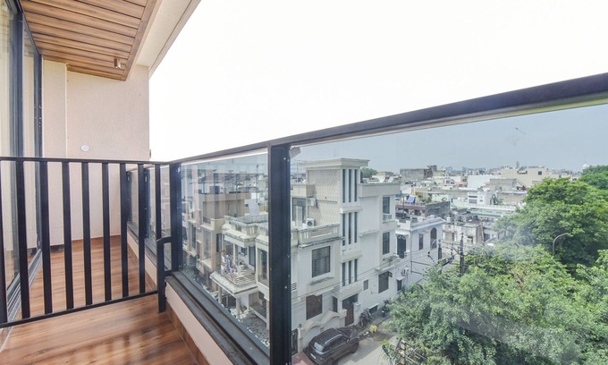 Malviya Nagar Hotel | Fabhotel Blooming Beds Pearl