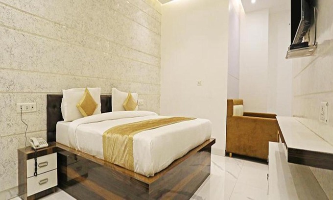 Dariyaganj Hotel | FabHotel Prime MGM Residency