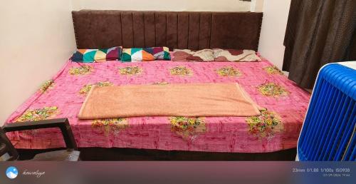 Ujjain House | Family Room Bed Size 8x6
