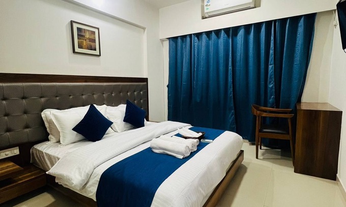 Powai Bed & Breakfast | Fully Serviced Apartment - Centrally Located