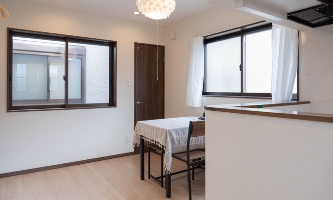 Nishinari House | HANASTAY SYAKUHACHI 2F NEW Open /42 sqm /Tatami /High Speed WIFI