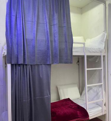 Jhusi Hostel | Homely Vibes