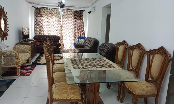 Ampang Apartment | Homestay D'Zara
