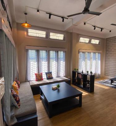 Sualkuchi Hostel | Hostello Backpackers Hostel