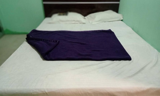 Dhanbad Hotel | Hotel ∙ 2 guests