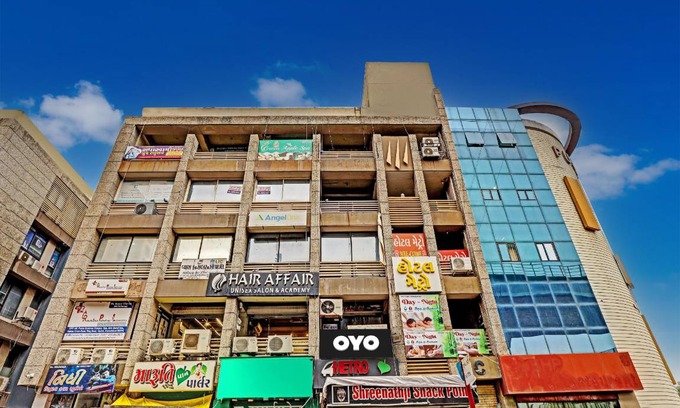 Ahmedabad Hotel | Hotel ∙ 2 guests