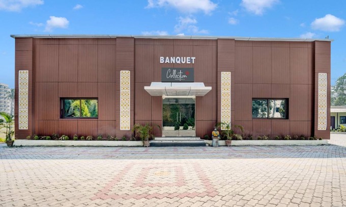 Dhanbad Hotel | Hotel ∙ 2 guests