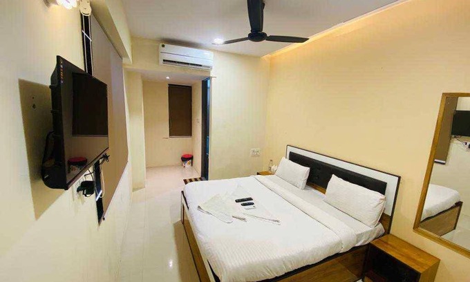 Surat Hotel | Hotel ∙ 2 guests