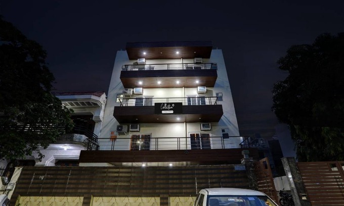 Noida Hotel | Hotel ∙ 3 guests