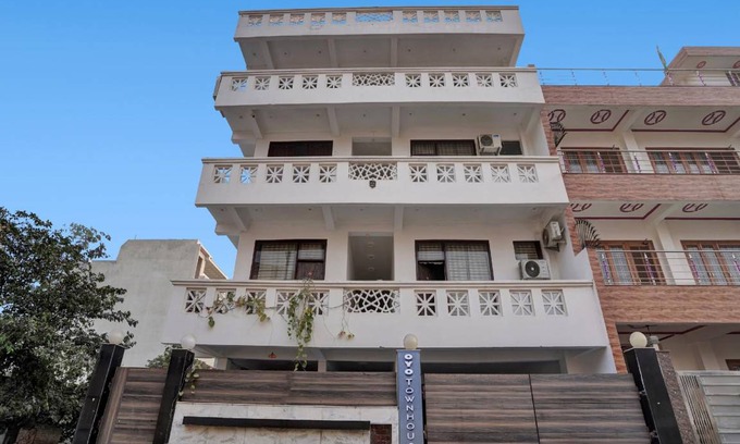 Noida Hotel | Hotel ∙ 3 guests