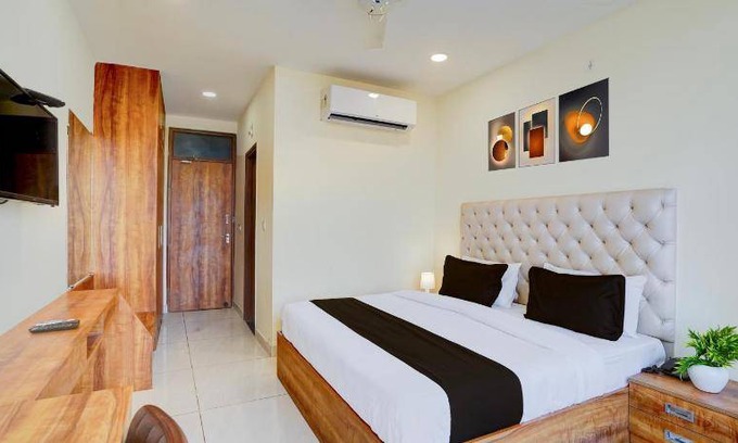 Knowledge Park III Hotel | Hotel ∙ 3 guests