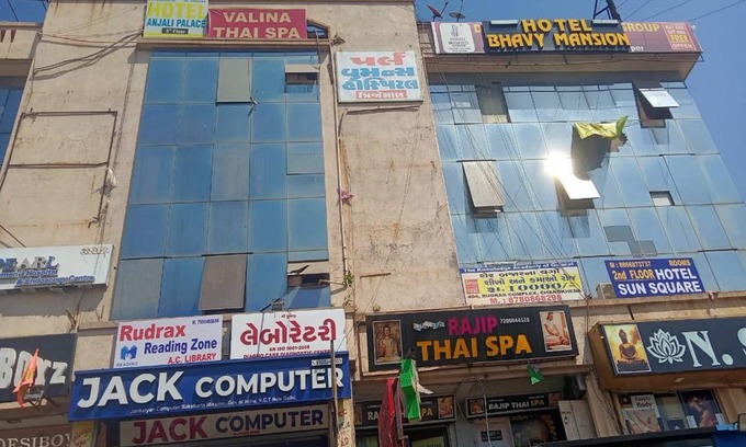 Chandkheda Hotel | Hotel ∙ 3 guests