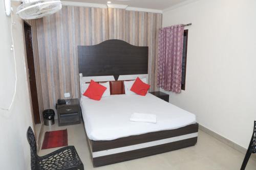 Rudrapur Hotel | Hotel Happy Living