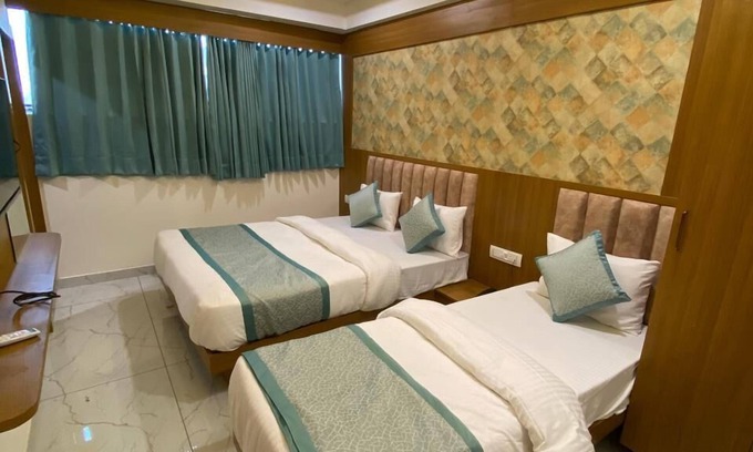 Ahmedabad Hotel | Hotel Neptune
