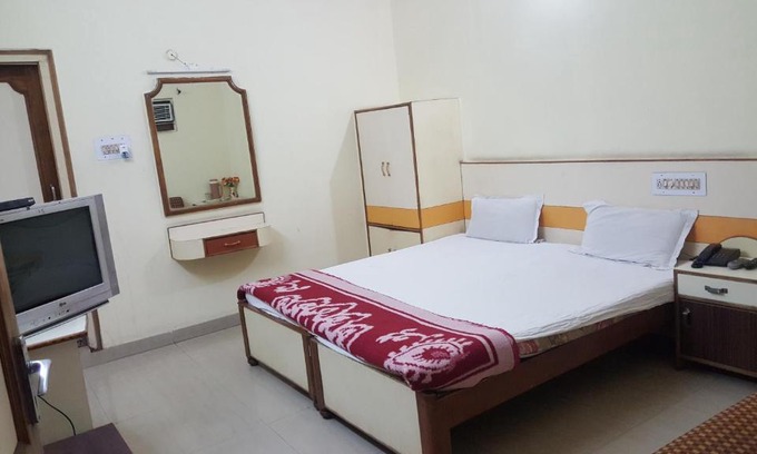 Bilaspur Hotel | hotel raja