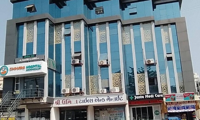 Vadodara Hotel | Hotel Red Rose