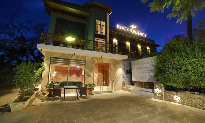 Mount Abu Hotel | Hotel Rock Regency Mount Abu - A Boutique Rodetel