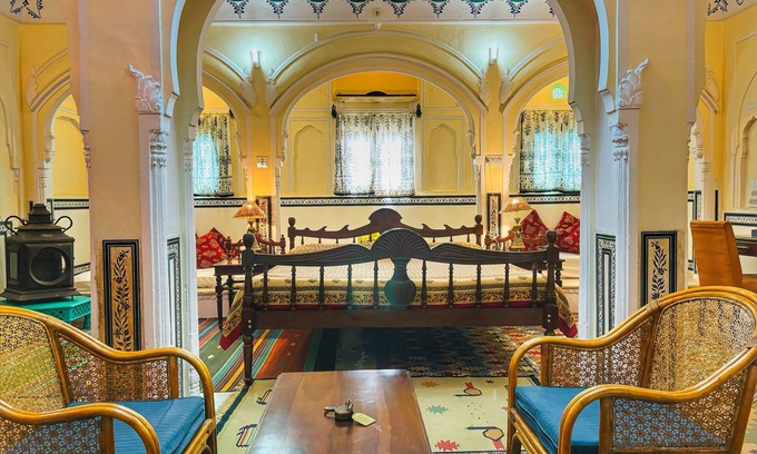 Amer Fort Road Hotel | Hotel Saba Haveli