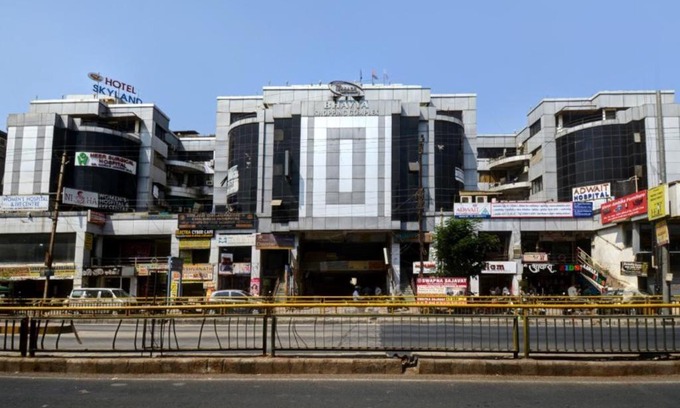 Bopal Hotel | Hotel Skyland Ahmedabad