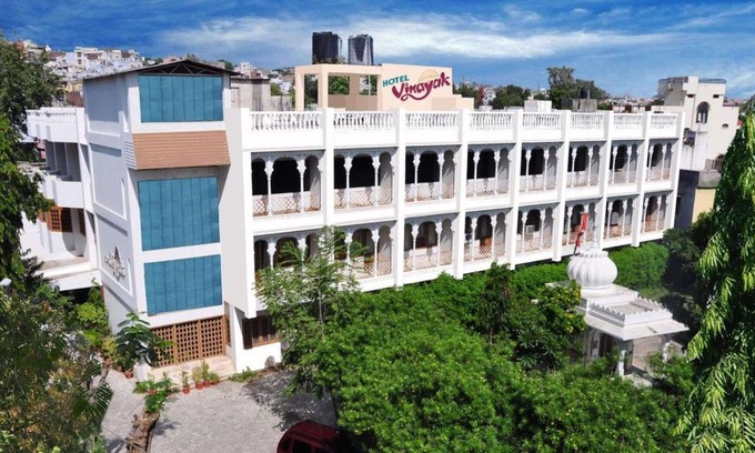 Udaipur City Centre Hotel | Hotel Vinayakam