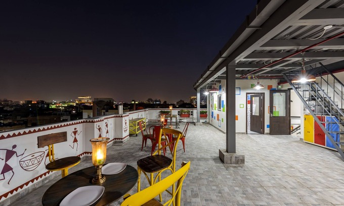 Pink City Hostel | House of Backpackers