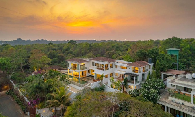 Pilerne Industrial Estates Villa | Villa ∙ 5 bedrooms ∙ 15 guests