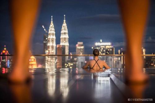 Chow Kit Hostel | Infinity Pool Hostel