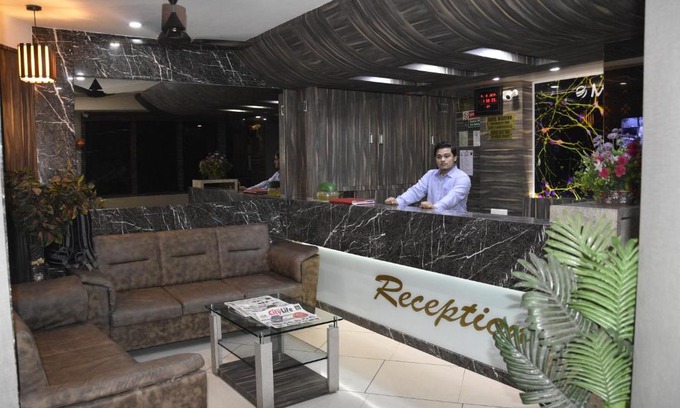Ahmedabad City Centre Hotel | Midtown Hotel