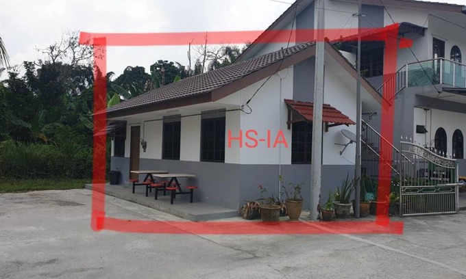 Merbau Sempak Cabin | Mri Homestay Sg Buloh - Studio Unit with Chargeable Private Pool