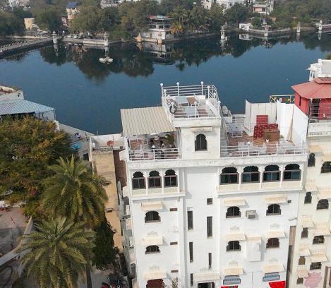 Lake Swaroop Sagar Hostel | Multiple Stories, Udaipur
