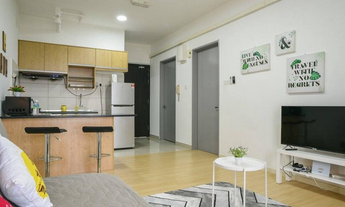 Subang Jaya Apartment | 650 m² Apartment ∙ 2 bedrooms ∙ 4 guests